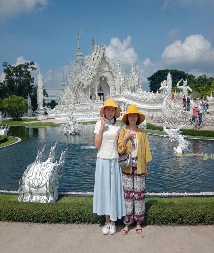 Hot Springs/White Temple/Baan Dum