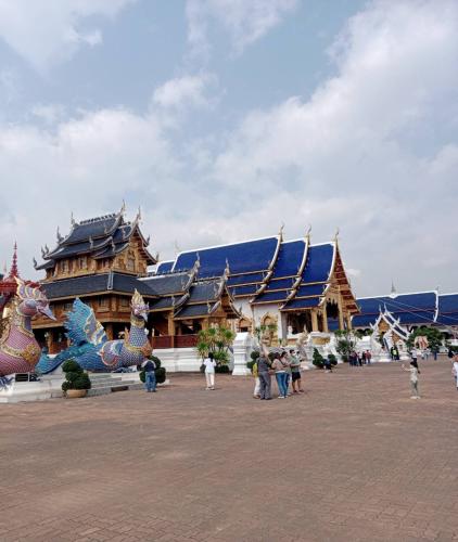 Blue Temple Chiangmai Maetang
